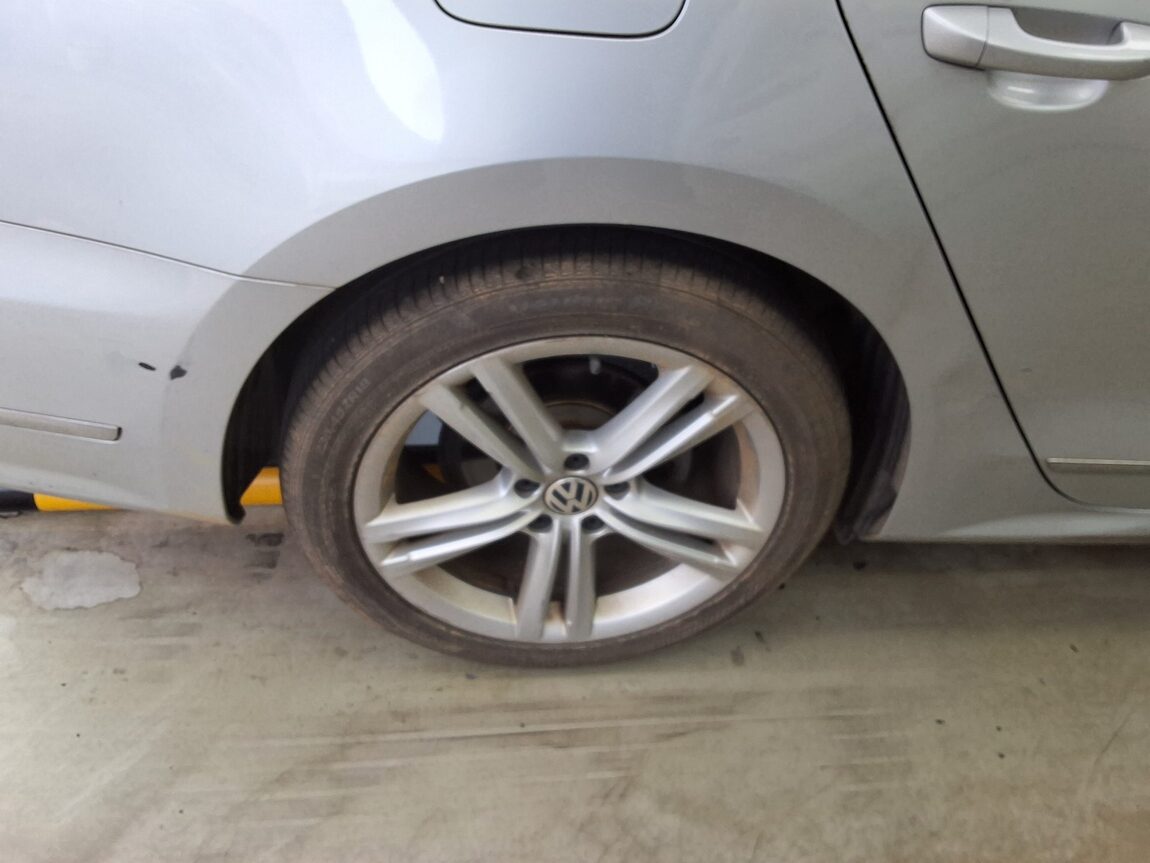VOLKSWAGEN THE NEW PASSAT (7TH GEN) 2.0 TDI 2015 - zdjęcie 22