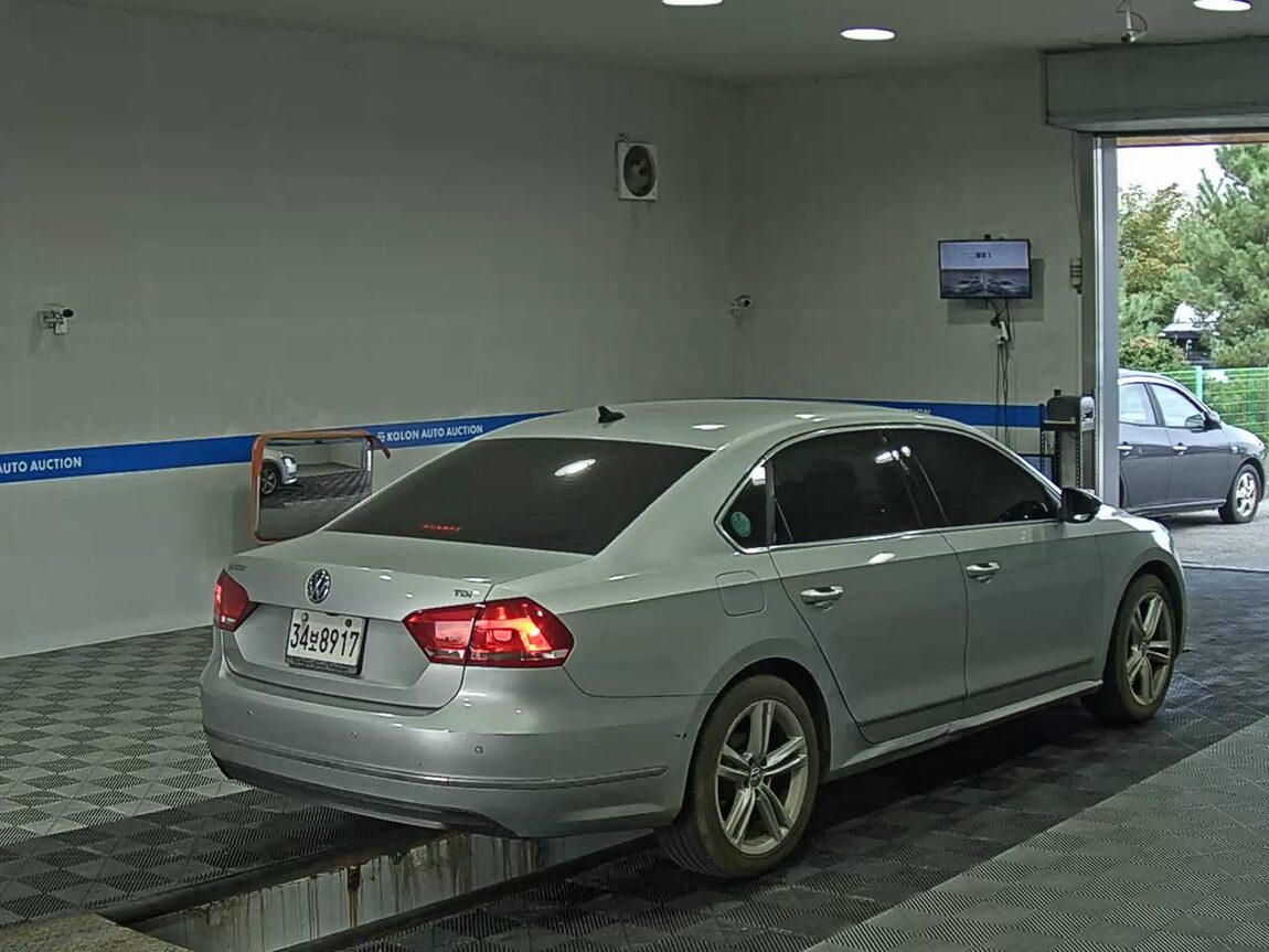 VOLKSWAGEN THE NEW PASSAT (7TH GEN) 2.0 TDI 2015 - zdjęcie 5