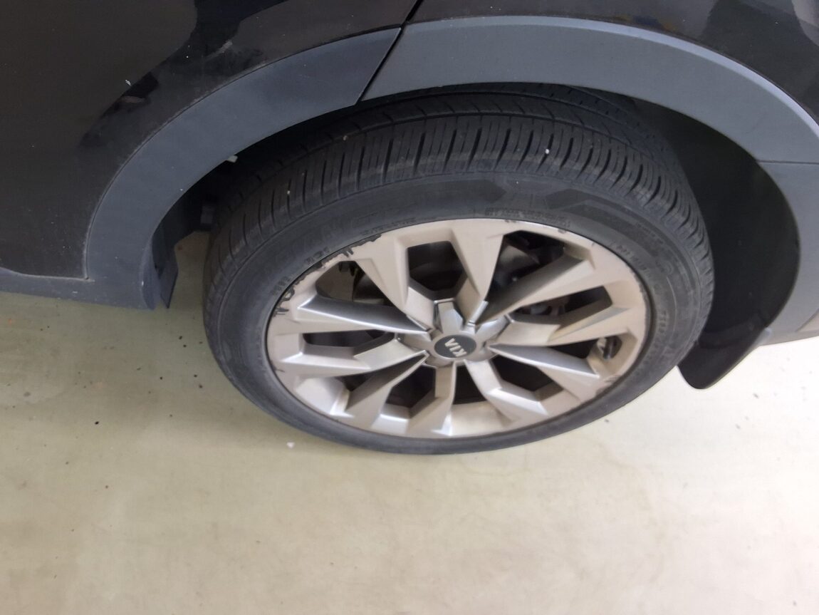 KIA NEW SORENTO (MQ4) 2.2 DIESEL 2WD PRESTIGE 2021 - zdjęcie 23