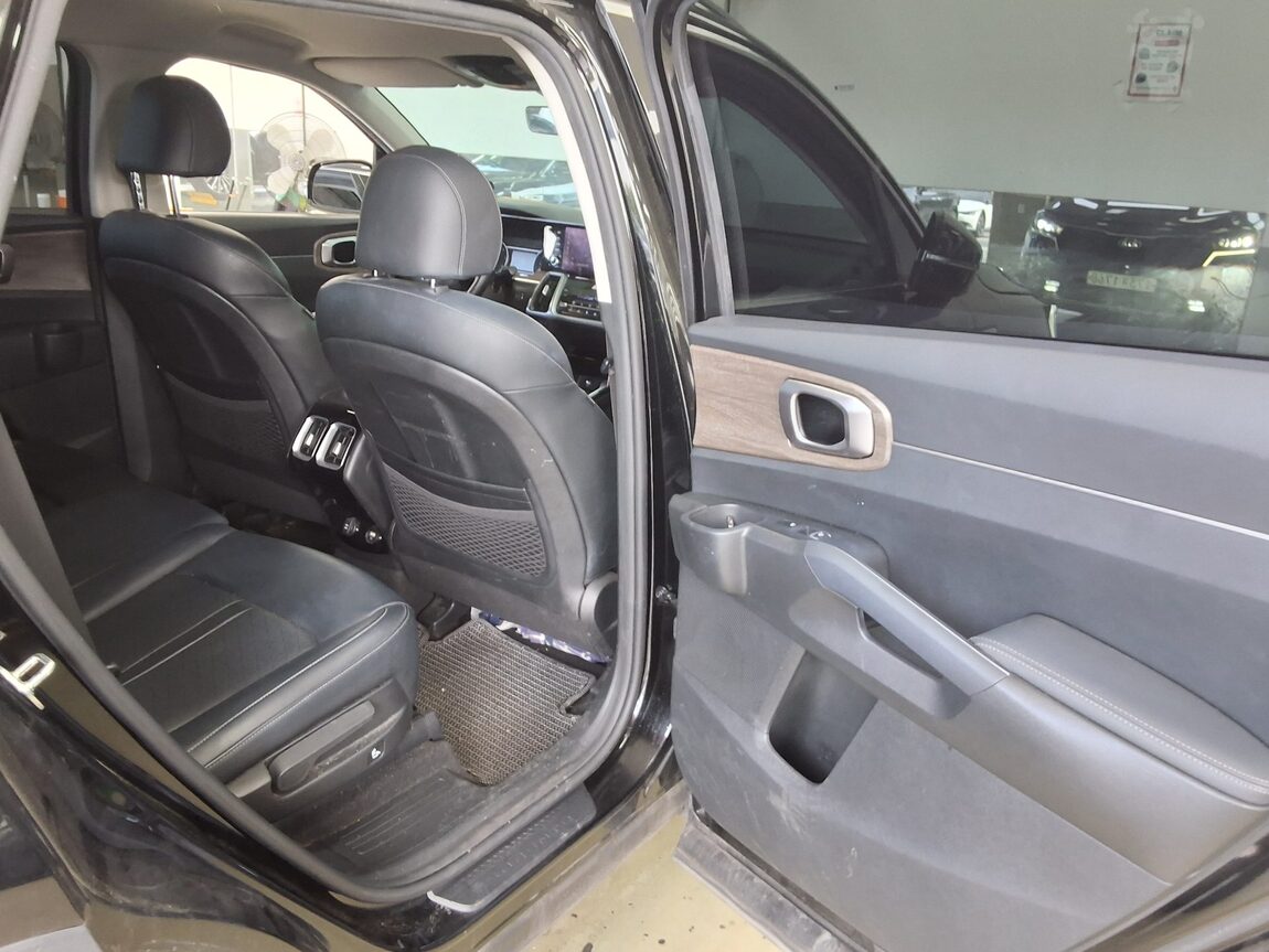 KIA NEW SORENTO (MQ4) 2.2 DIESEL 2WD PRESTIGE 2021 - zdjęcie 13