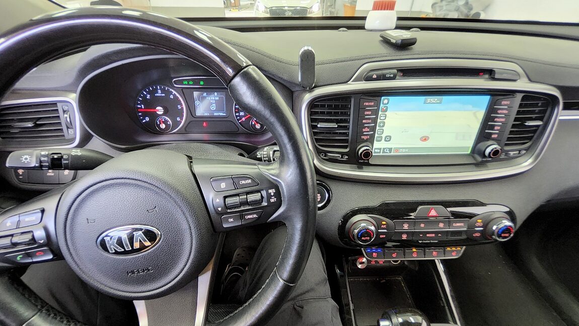 KIA ALL NEW SORENTO R2.2 4WD NOBLESSE 2015 - zdjęcie 18