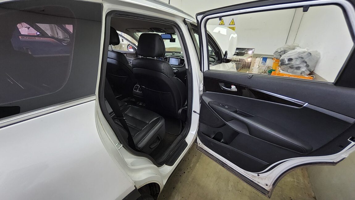 KIA ALL NEW SORENTO R2.2 4WD NOBLESSE 2015 - zdjęcie 13
