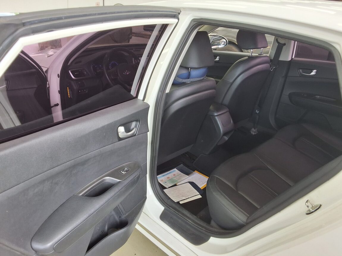 KIA NEW K5 2.0 LPI RENTAL CAR PRESTIGE SX 2016 - zdjęcie 12