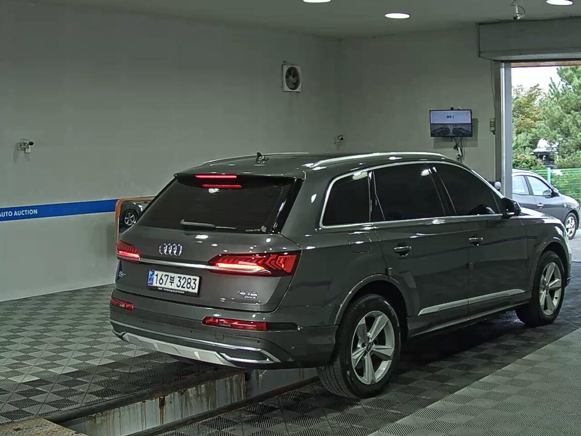 AUDI Q7 (2ND GEN) 45 TDI QUATTRO 2021 - zdjęcie 5