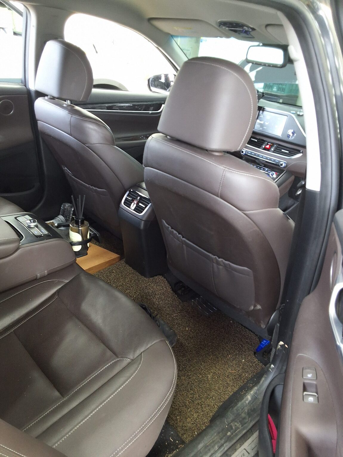 HYUNDAI GRANDEUR IG 3.0 LPi RENTAL CAR MODERN 2019 - zdjęcie 13
