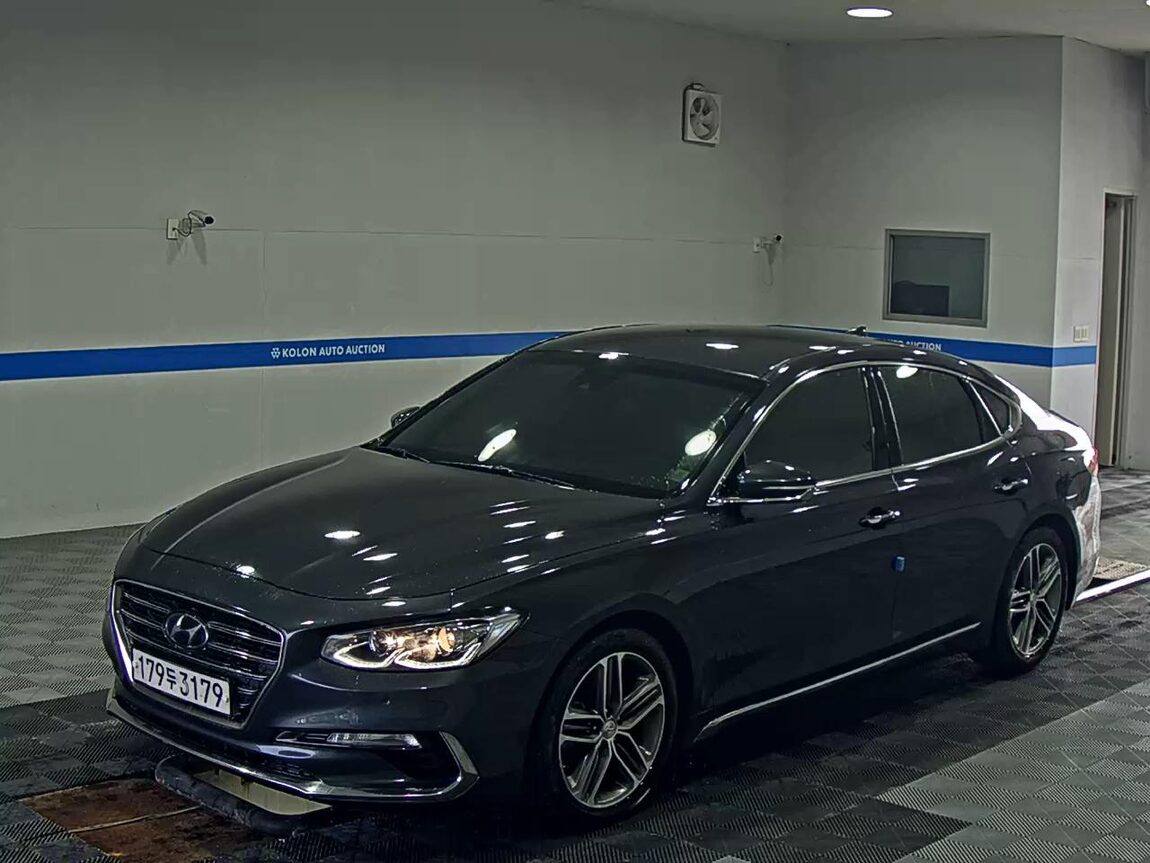 HYUNDAI GRANDEUR IG 3.0 LPi RENTAL CAR MODERN 2019 - zdjęcie 2