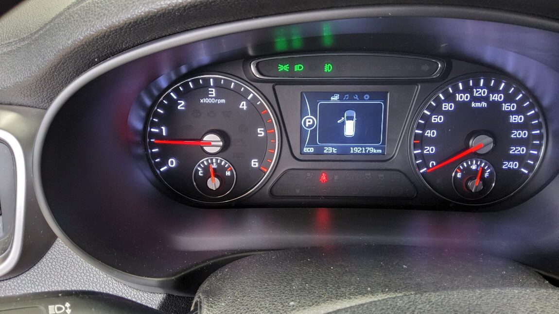 KIA ALL NEW SORENTO R2.0 2WD PRESTIGE 2015 - zdjęcie 9