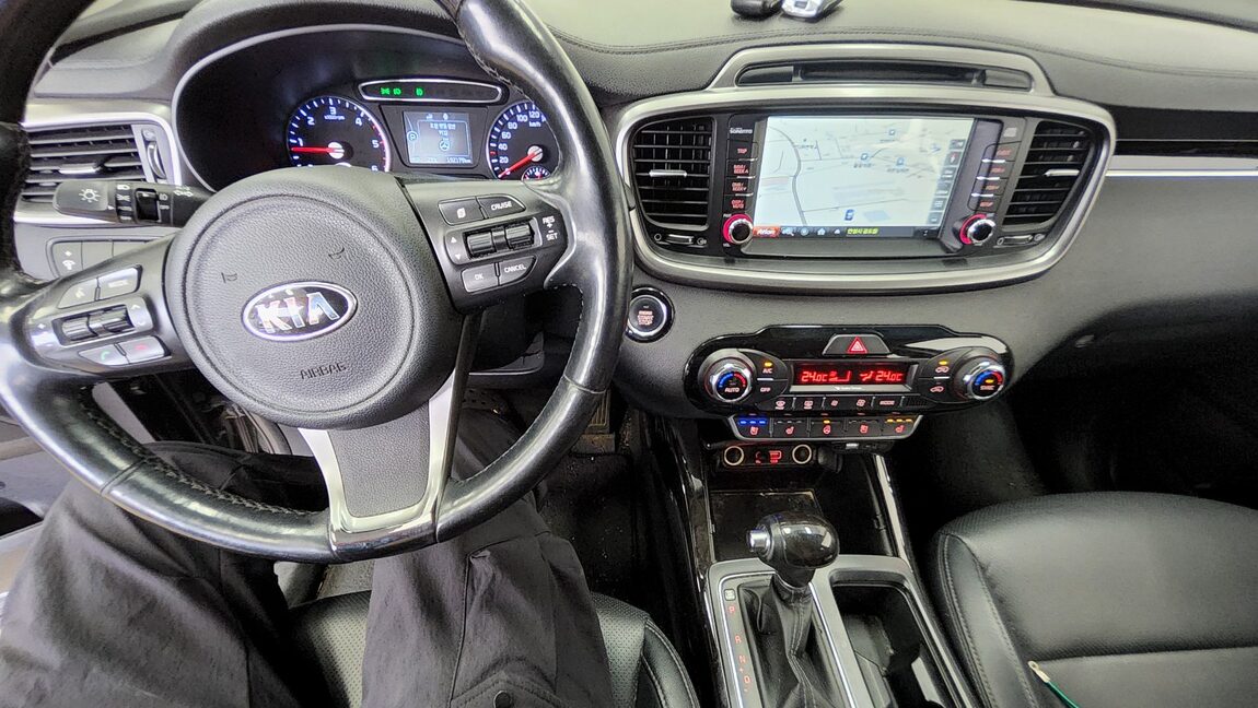 KIA ALL NEW SORENTO R2.0 2WD PRESTIGE 2015 - zdjęcie 19