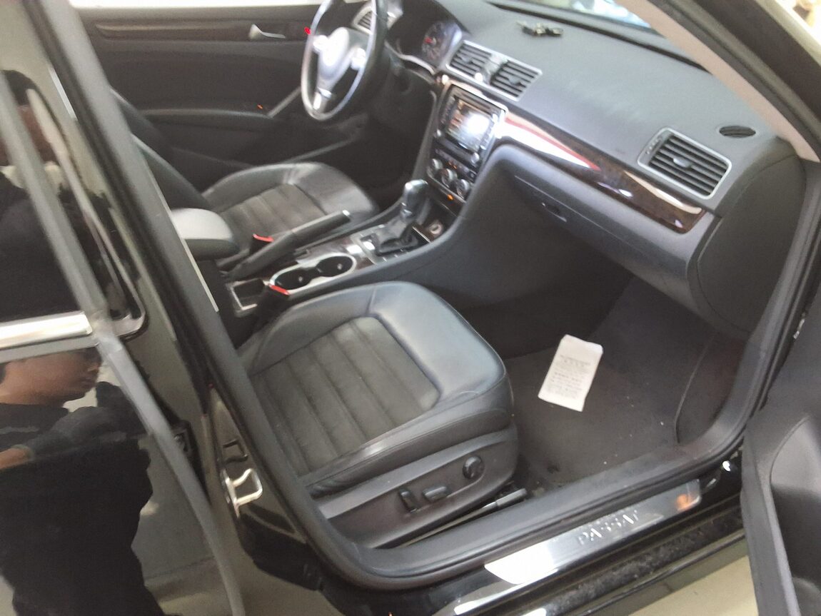 VOLKSWAGEN THE NEW PASSAT (7TH GEN) 2.0 TDI 2015 - zdjęcie 15