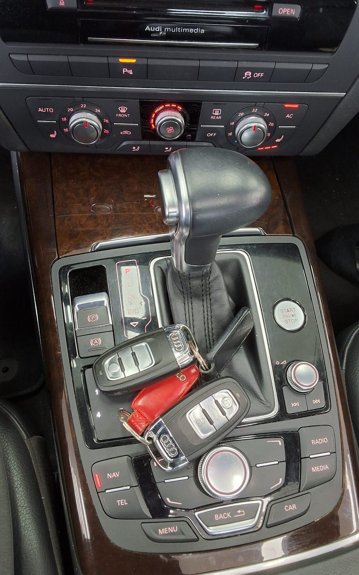 AUDI A6 (4TH GEN) 2.0 TFSI DYNAMIC 2012 - zdjęcie 20