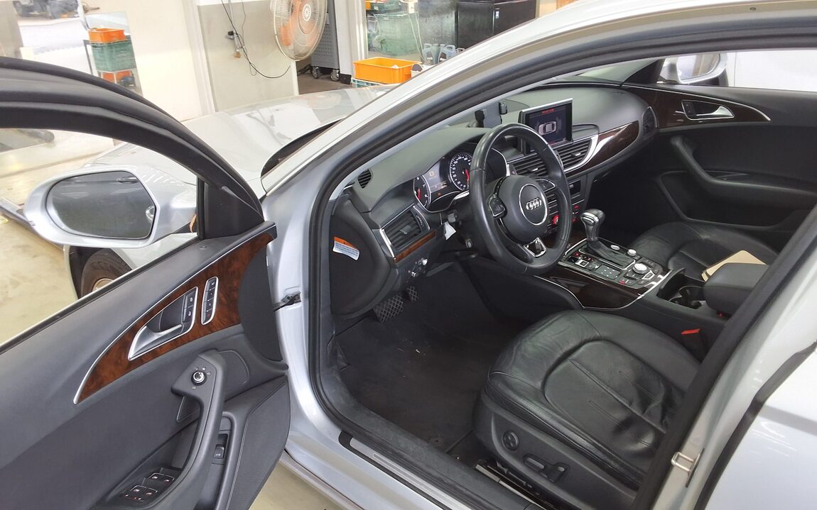 AUDI A6 (4TH GEN) 2.0 TFSI DYNAMIC 2012 - zdjęcie 10