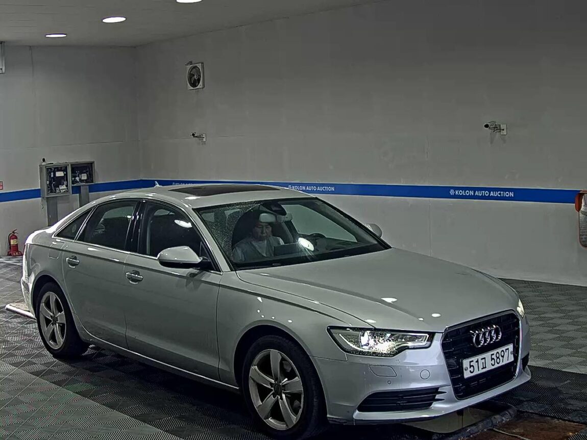 AUDI A6 (4TH GEN) 2.0 TFSI DYNAMIC 2012 - zdjęcie 3