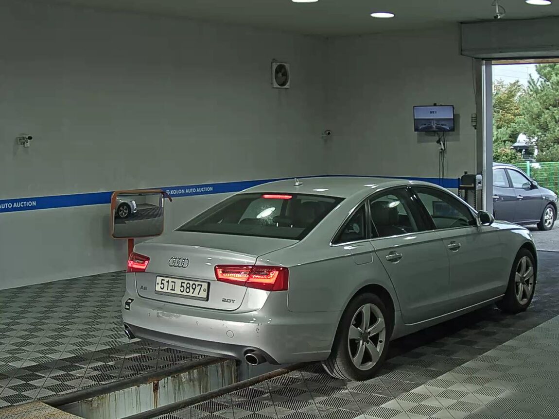 AUDI A6 (4TH GEN) 2.0 TFSI DYNAMIC 2012 - zdjęcie 5