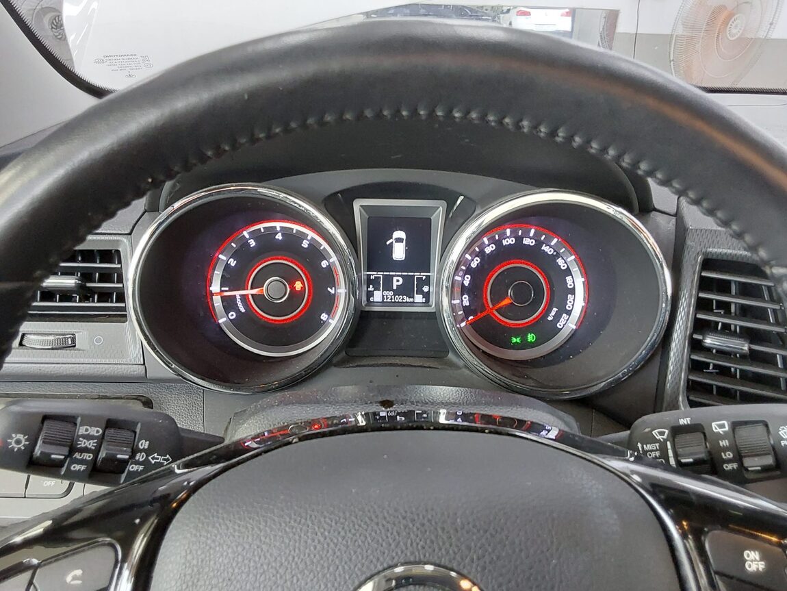 KG MOBILITY (SSANGYONG) TIVOLI AIR GASOLINE 2WD RX 2017 - zdjęcie 9