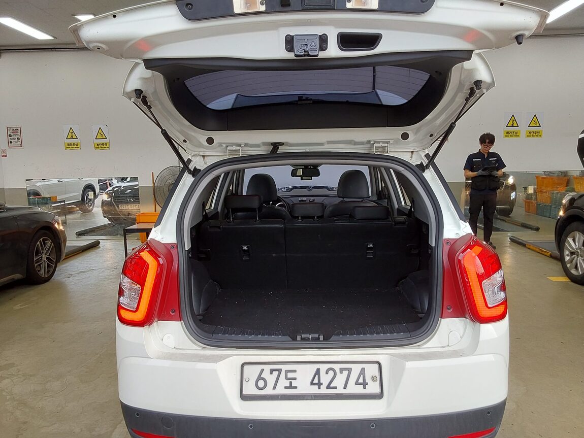 KG MOBILITY (SSANGYONG) TIVOLI AIR GASOLINE 2WD RX 2017 - zdjęcie 15