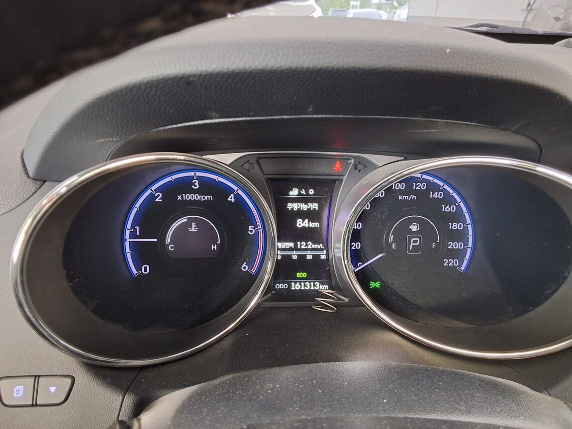 HYUNDAI NEW TUCSON ix DIESEL R2.0 4WD MODERN 2014 - zdjęcie 9