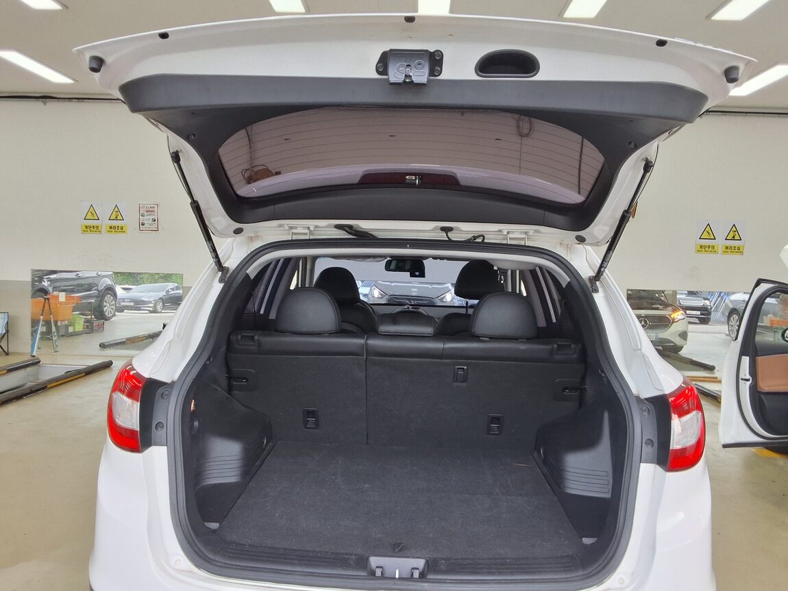 HYUNDAI NEW TUCSON ix DIESEL R2.0 4WD MODERN 2014 - zdjęcie 15