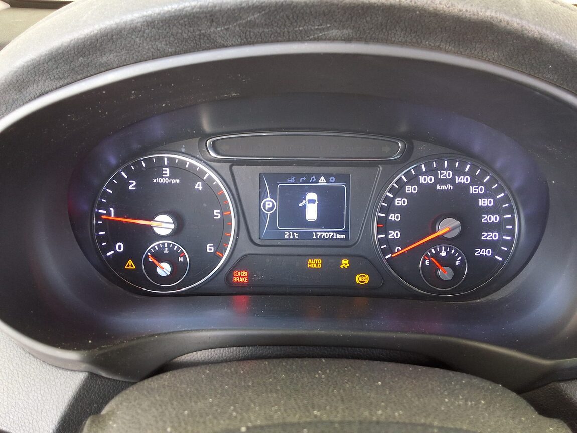 KIA ALL NEW SORENTO R2.0 2WD NOBLESSE 2016 - zdjęcie 9