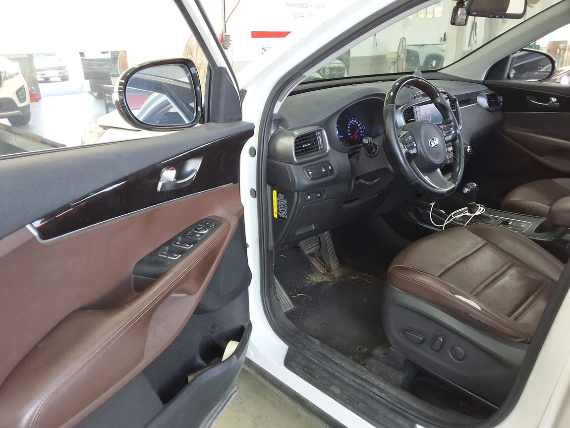 KIA ALL NEW SORENTO R2.0 2WD NOBLESSE 2016 - zdjęcie 10