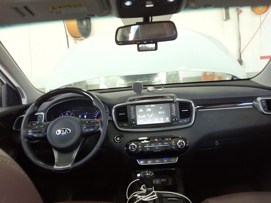 KIA ALL NEW SORENTO R2.0 2WD NOBLESSE 2016 - zdjęcie 11