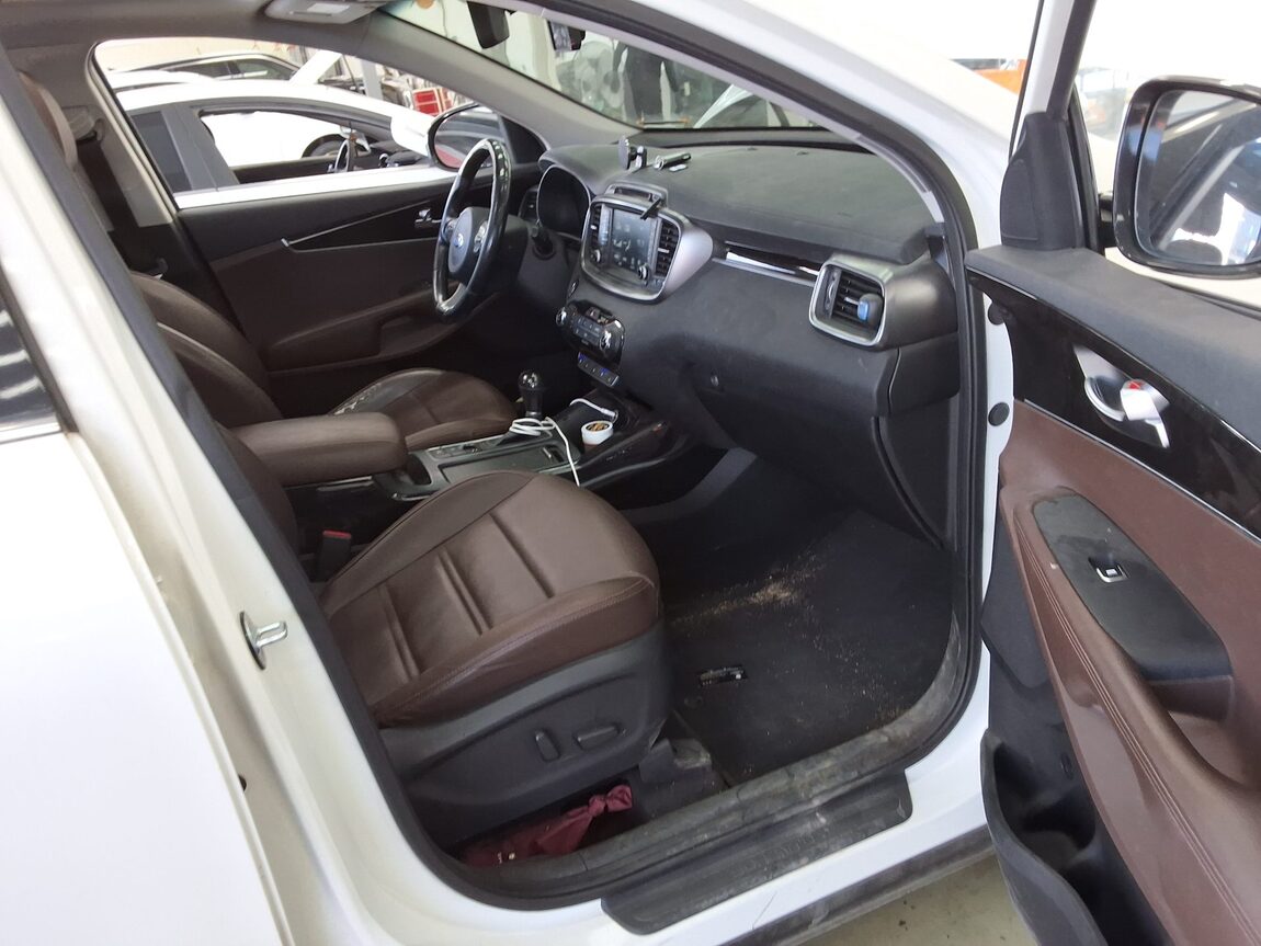 KIA ALL NEW SORENTO R2.0 2WD NOBLESSE 2016 - zdjęcie 14