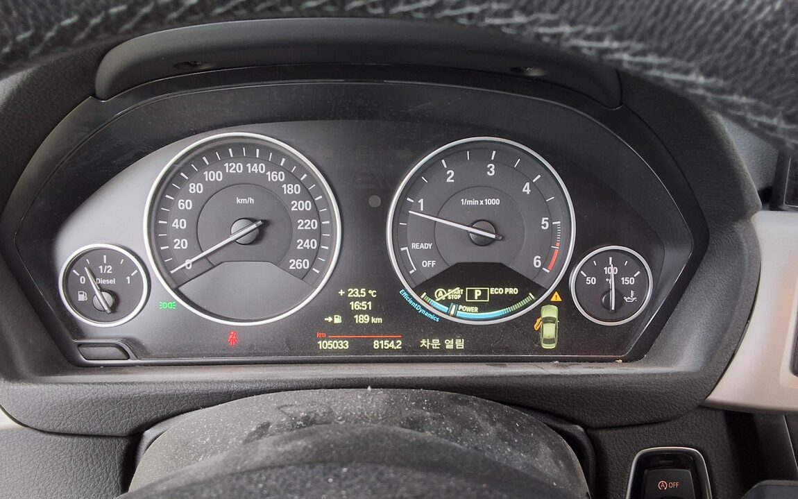 BMW 3 SERIES (6TH GEN) 320d ED EDITION 2014 - zdjęcie 9