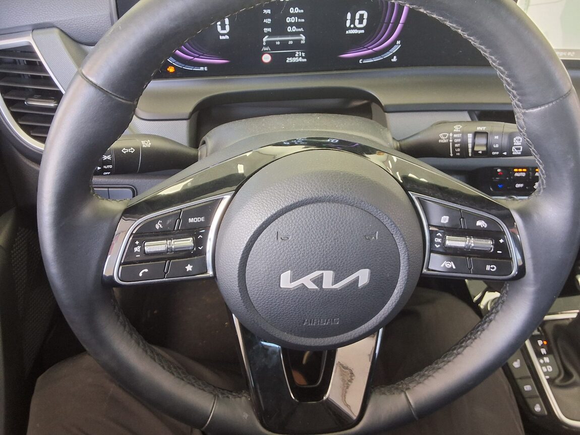 KIA THE NEW SELTOS 2.0 GASOLINE 2WD TRENDY 2025 - zdjęcie 17