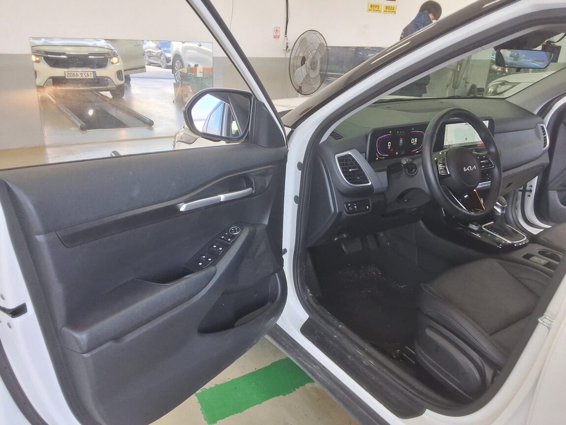 KIA THE NEW SELTOS 2.0 GASOLINE 2WD TRENDY 2025 - zdjęcie 10