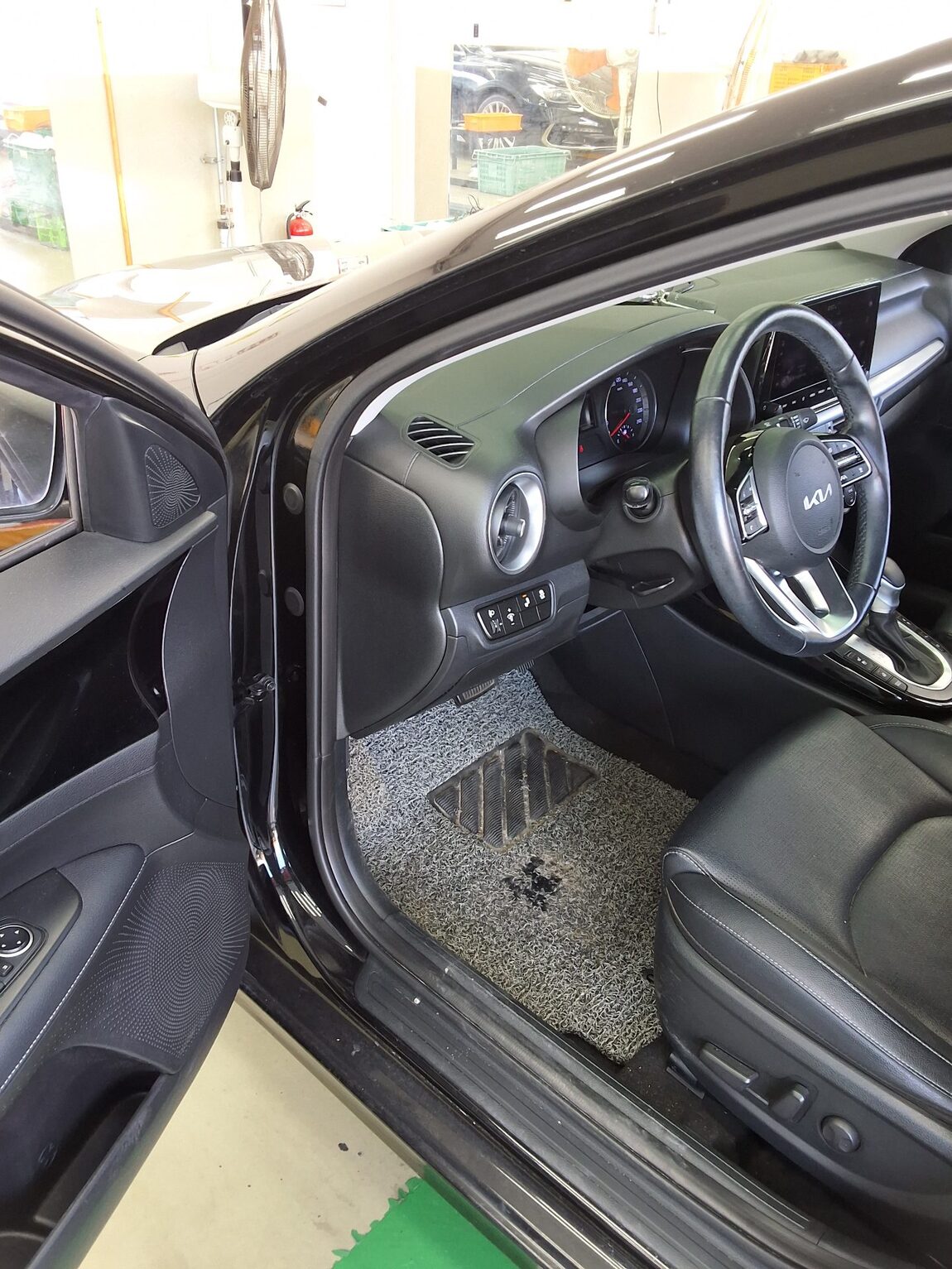 KIA THE NEW K3 1.6 GASOLINE NOBLESSE 2022 - zdjęcie 10