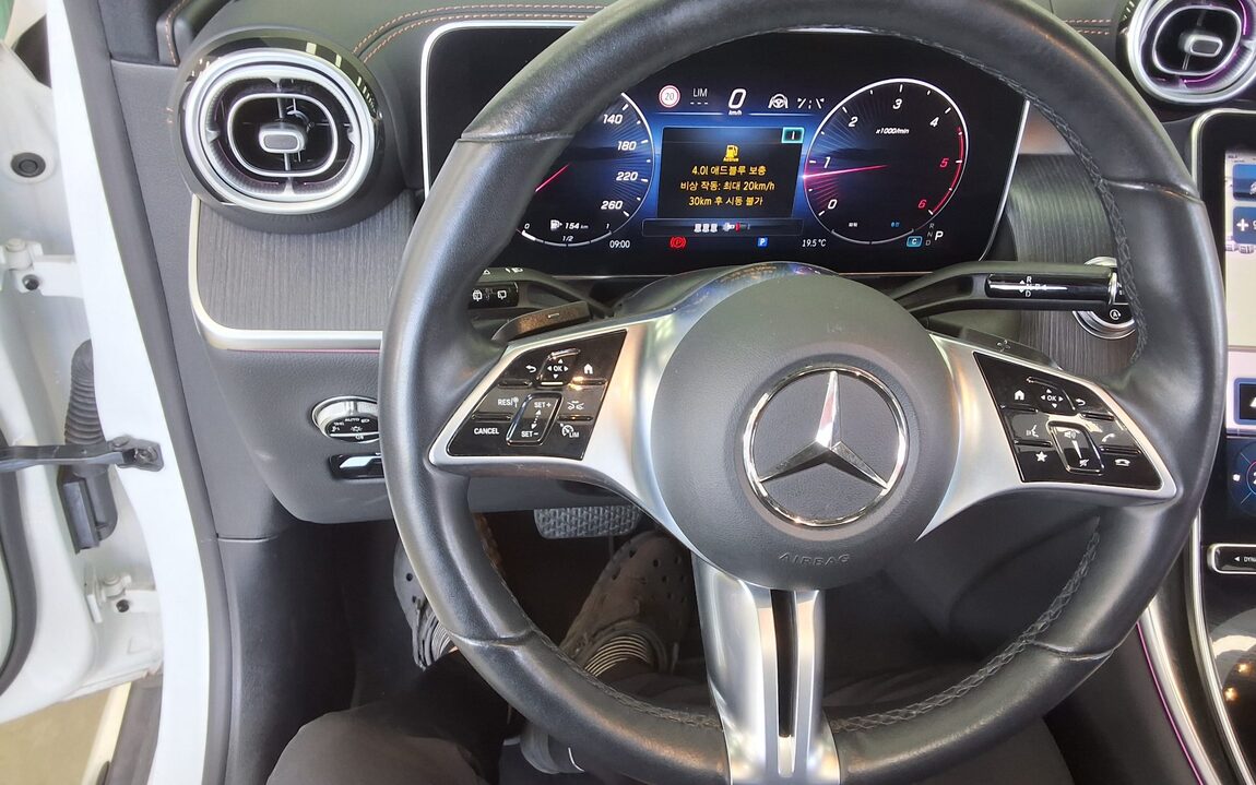 MERCEDES-BENZ GLC-CLASS (2ND GEN) GLC 220d 4MATIC 2023 - zdjęcie 17