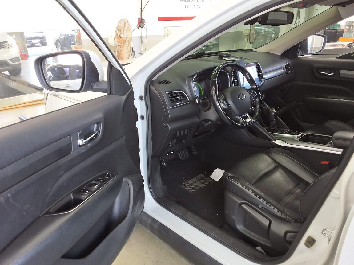 RENAULT (SAMSUNG) QM6 2.0 dCi 2WD LE 2017 - zdjęcie 10