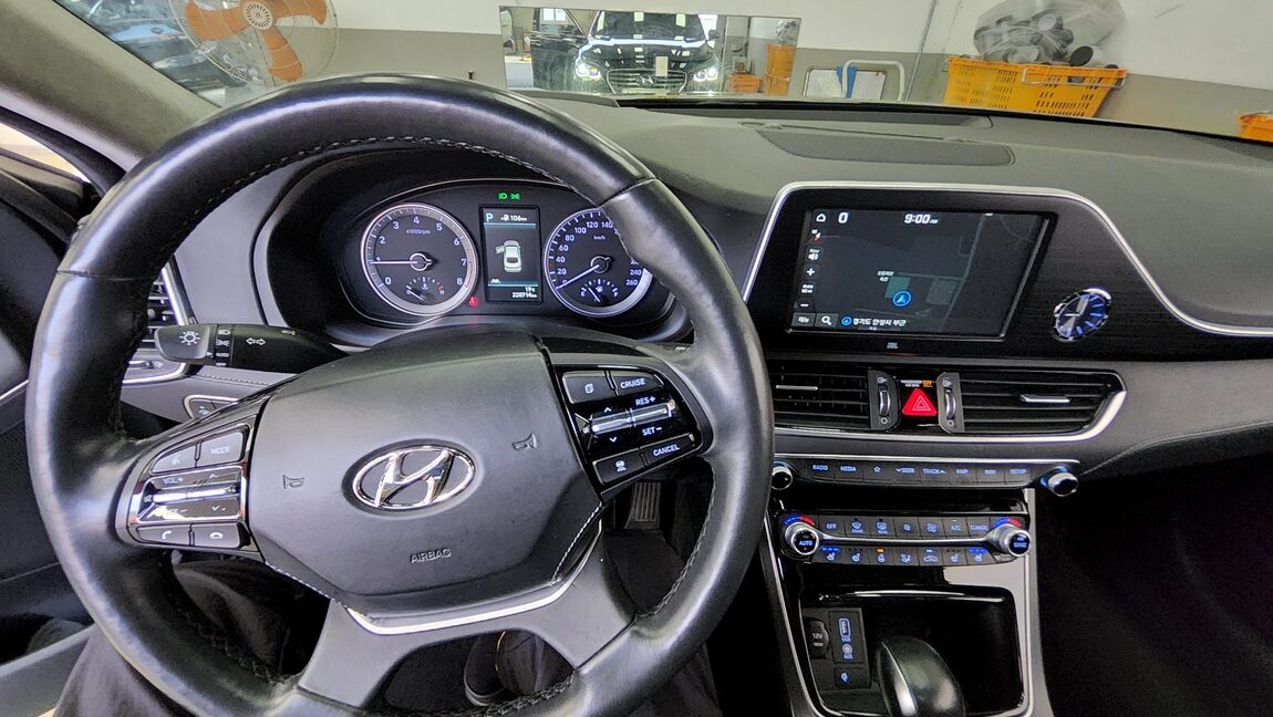 HYUNDAI GRANDEUR IG 3.0 GDi EXCLUSIVE SPECIAL 2018 - zdjęcie 17