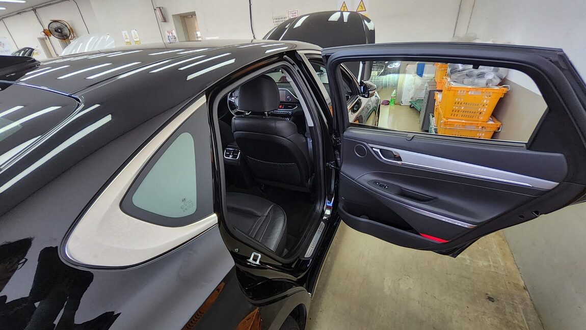 HYUNDAI GRANDEUR IG 3.0 GDi EXCLUSIVE SPECIAL 2018 - zdjęcie 13