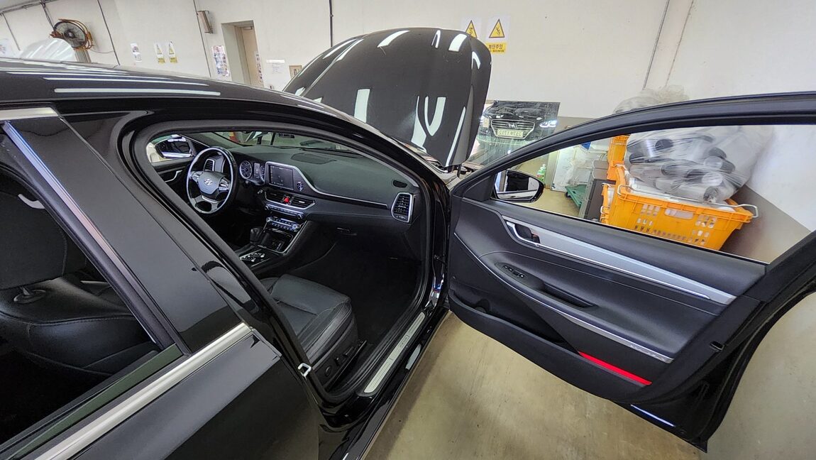 HYUNDAI GRANDEUR IG 3.0 GDi EXCLUSIVE SPECIAL 2018 - zdjęcie 14