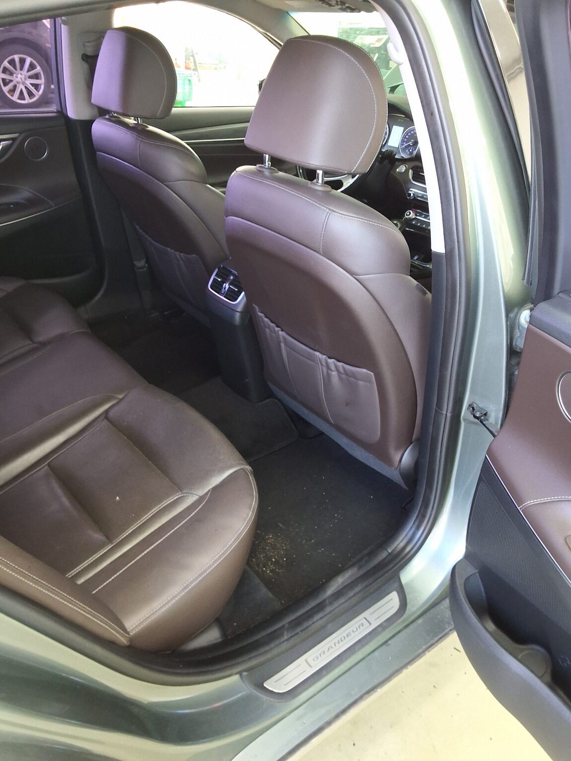 HYUNDAI GRANDEUR IG 2.4 GDi PREMIUM SPECIAL 2018 - zdjęcie 13