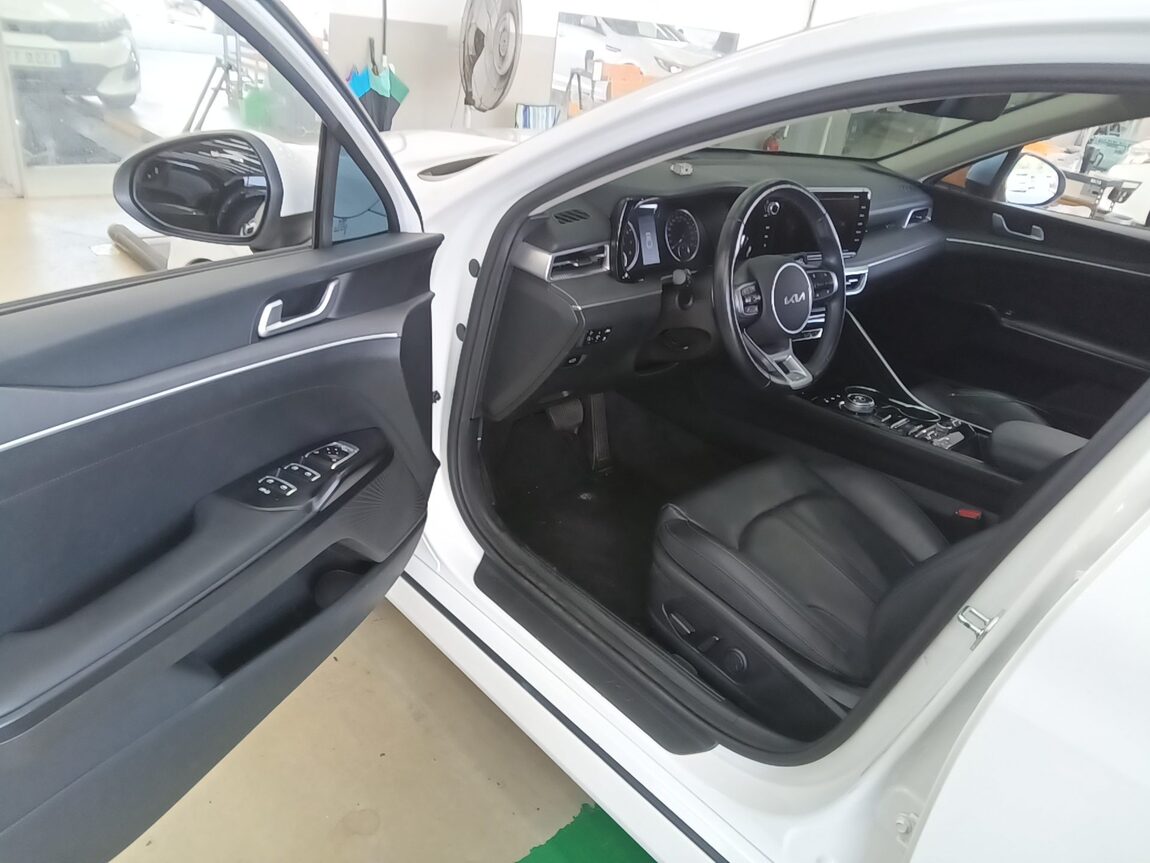 KIA NEW K5 (DL3) 2.0 GASOLINE PRESTIGE 2022 - zdjęcie 10