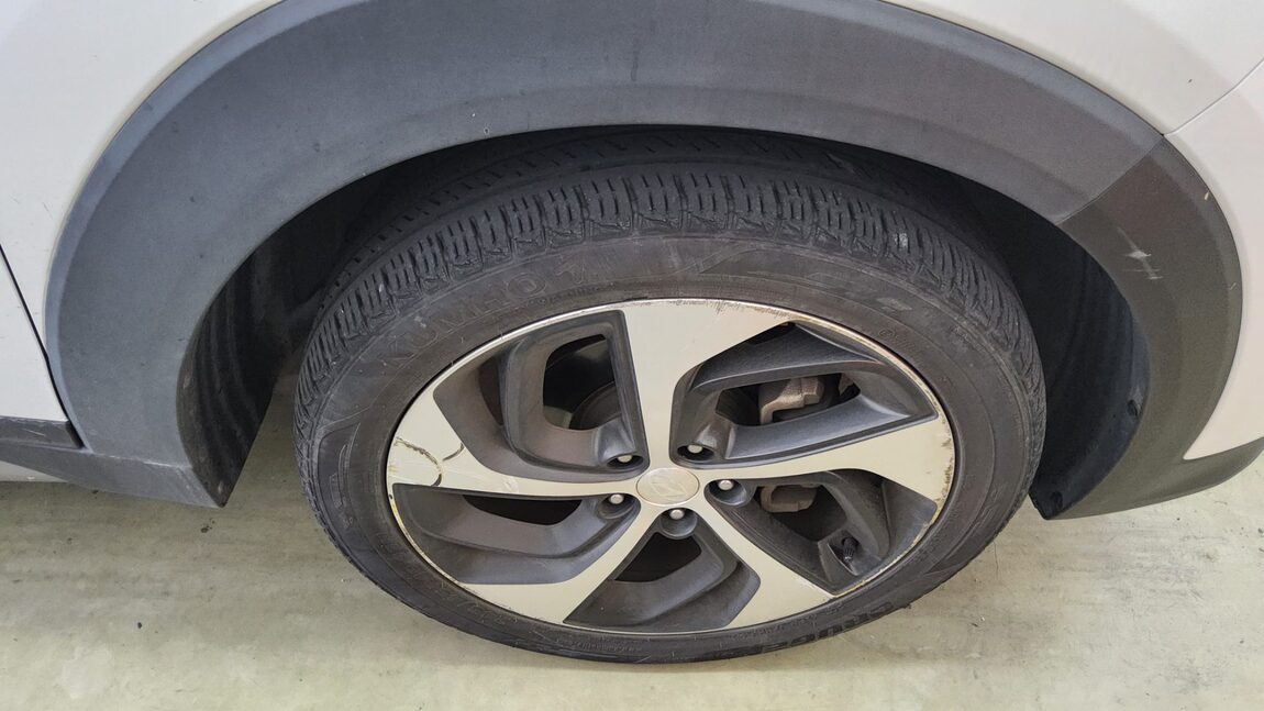 HYUNDAI ALL NEW TUCSON DIESEL R2.0 2WD PREMIUM 2017 - zdjęcie 24