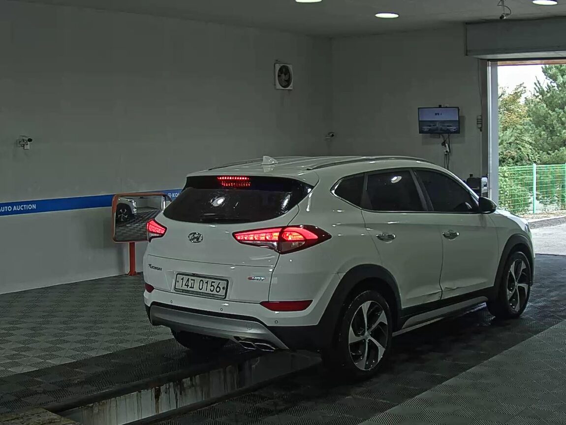 HYUNDAI ALL NEW TUCSON DIESEL R2.0 2WD PREMIUM 2017 - zdjęcie 5