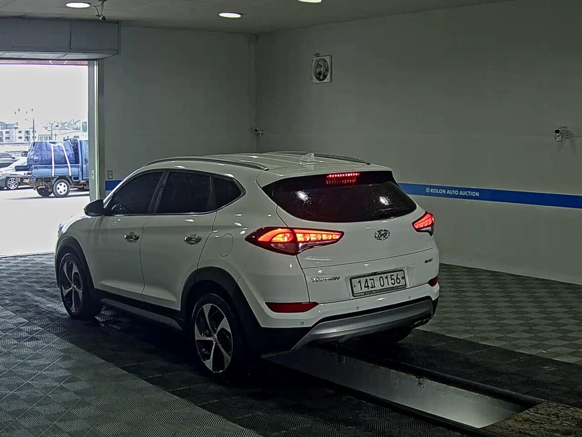 HYUNDAI ALL NEW TUCSON DIESEL R2.0 2WD PREMIUM 2017 - zdjęcie 6