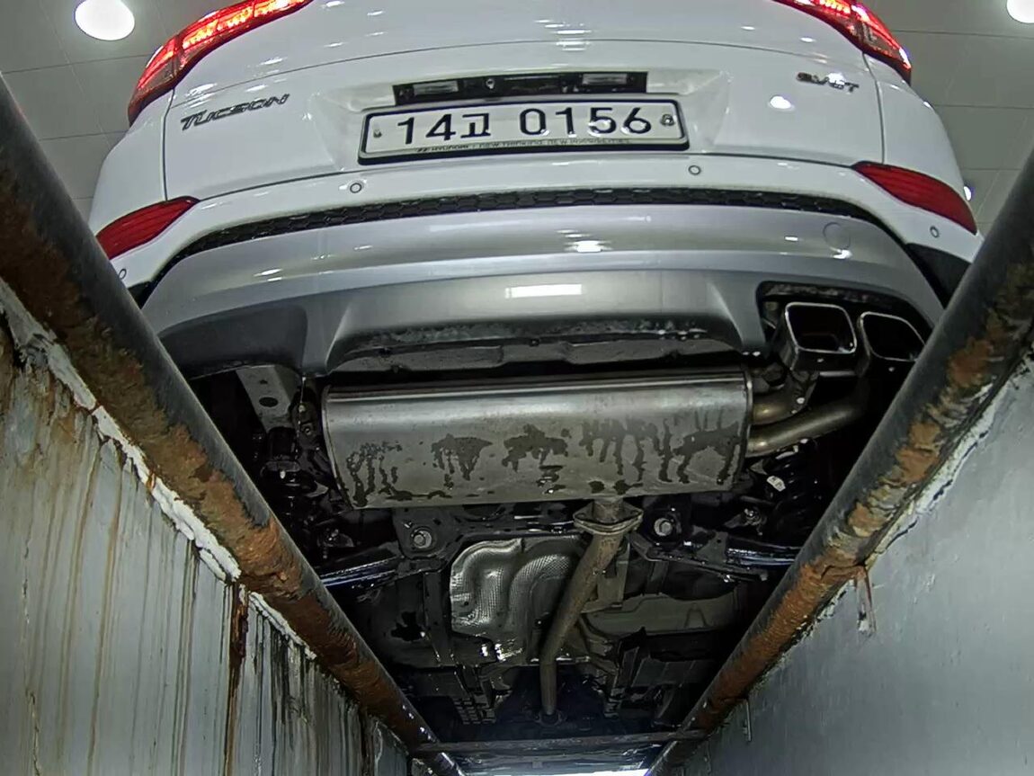 HYUNDAI ALL NEW TUCSON DIESEL R2.0 2WD PREMIUM 2017 - zdjęcie 8