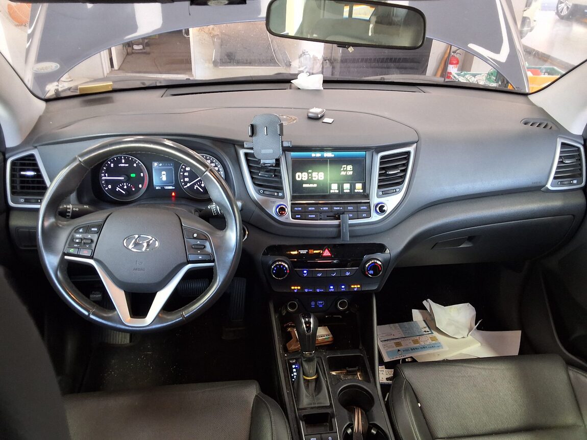HYUNDAI ALL NEW TUCSON DIESEL 1.7 2WD SMART 2018 - zdjęcie 11