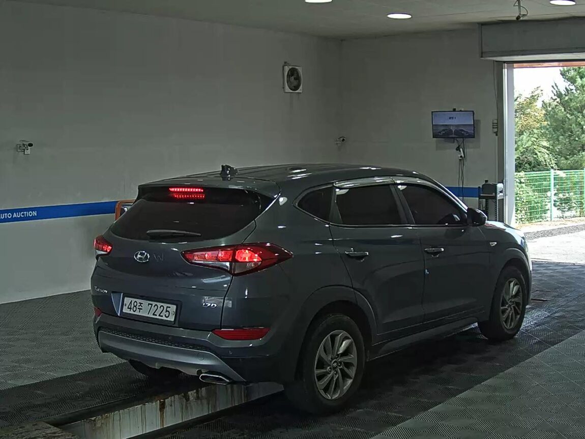 HYUNDAI ALL NEW TUCSON DIESEL 1.7 2WD SMART 2018 - zdjęcie 5