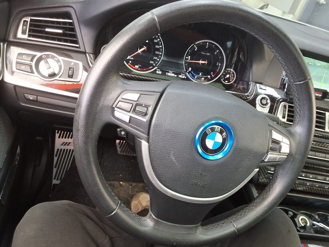 BMW 5 SERIES (6TH GEN) 520d 2013 - zdjęcie 23
