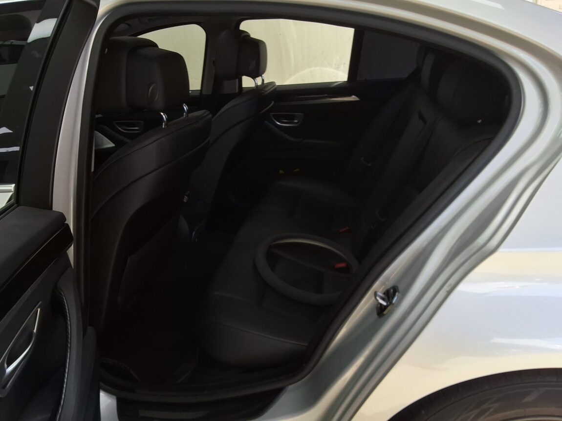 BMW 5 SERIES (6TH GEN) 520d 2013 - zdjęcie 13