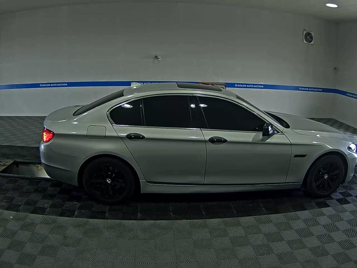 BMW 5 SERIES (6TH GEN) 520d 2013 - zdjęcie 4