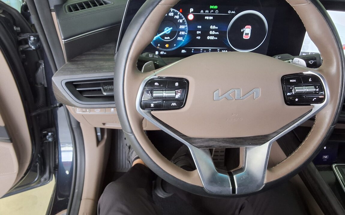 KIA K8 3.5 GDI 2WD SIGNATURE 2022 - zdjęcie 17