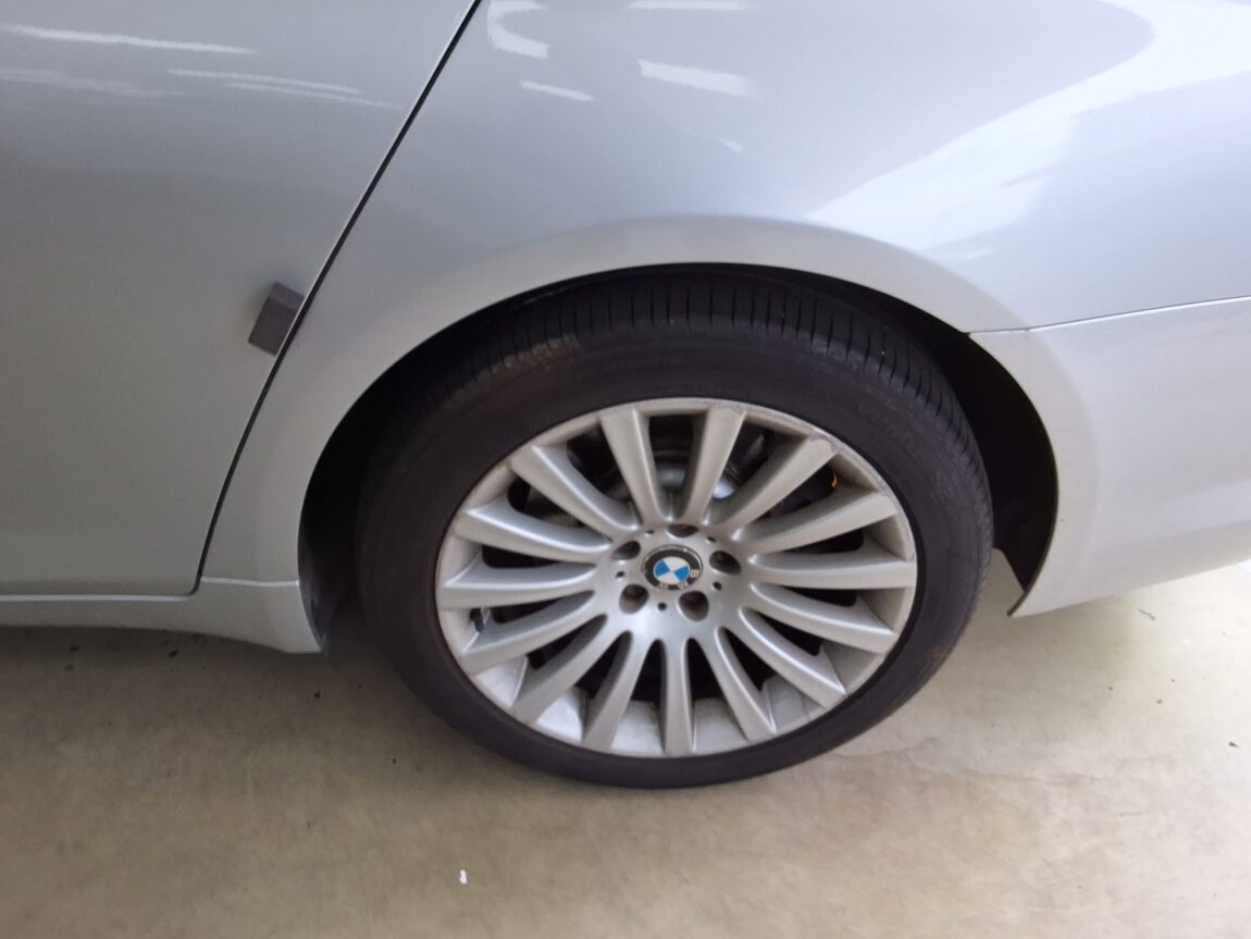 BMW 7 SERIES (5TH GEN) 740Li 2010 - zdjęcie 20