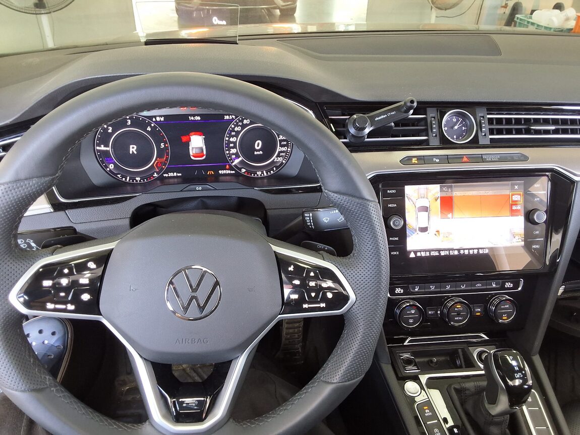 VOLKSWAGEN ARTEON 2.0 TDI ELEGANCE PRESTIGE 2019 - zdjęcie 17