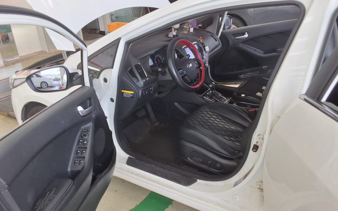 KIA THE NEW K3 1.6 GDI PRESTIGE SPECIAL 2016 - zdjęcie 10