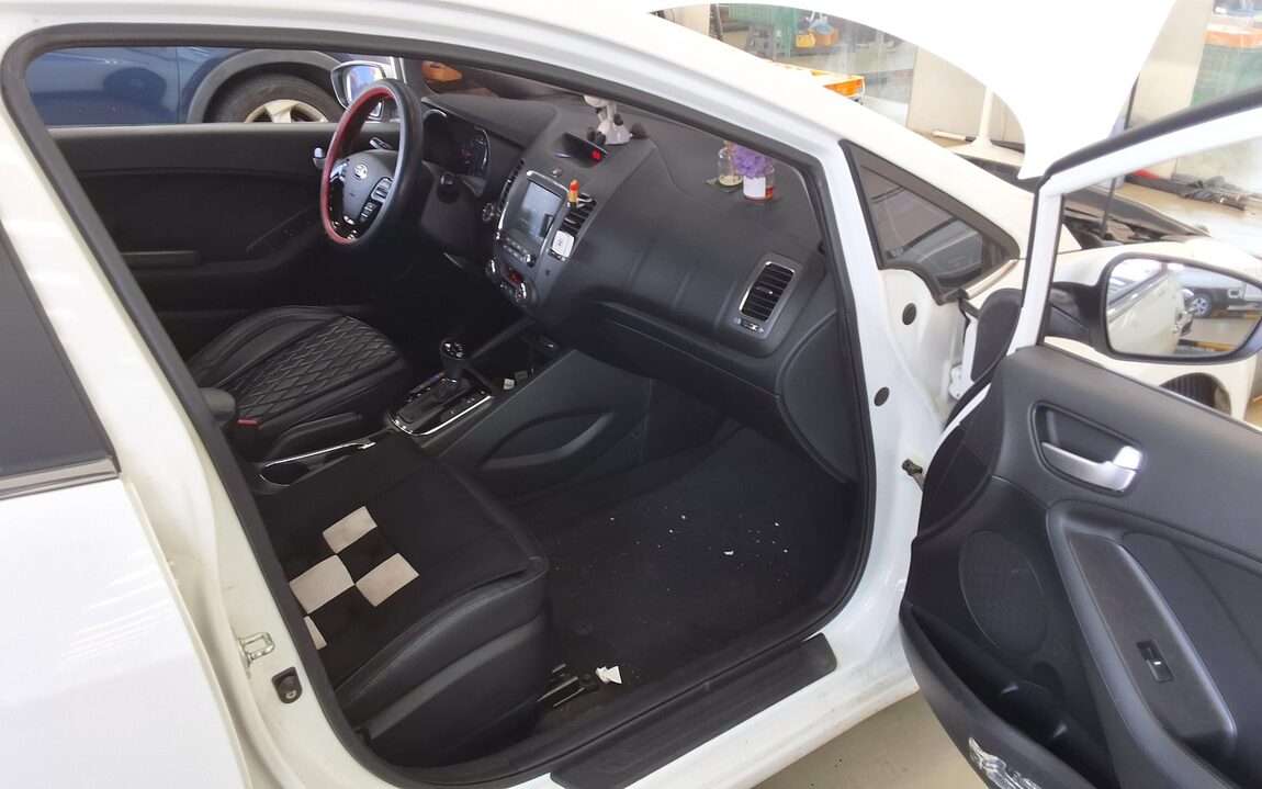 KIA THE NEW K3 1.6 GDI PRESTIGE SPECIAL 2016 - zdjęcie 14
